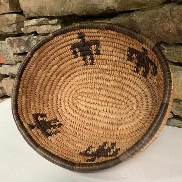VTG Coiled Seagrass Basket Oval Man Design Boho Decor Wall Art Tan Brown Storage - Picture 6 of 8